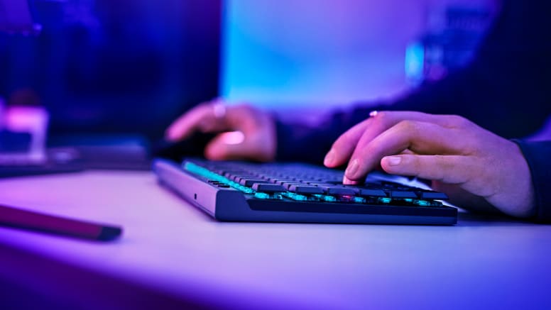 Teclado Logitech G515 TKL Lightspeed/BT/Lightsync RGB BK | G515 TKL - Imagen 9